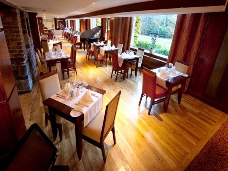 Court Yard Hotel Leixlip Bagian luar foto