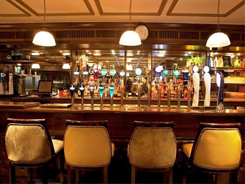 Court Yard Hotel Leixlip Bagian luar foto
