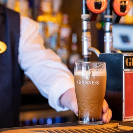 Court Yard Hotel Leixlip Bagian luar foto