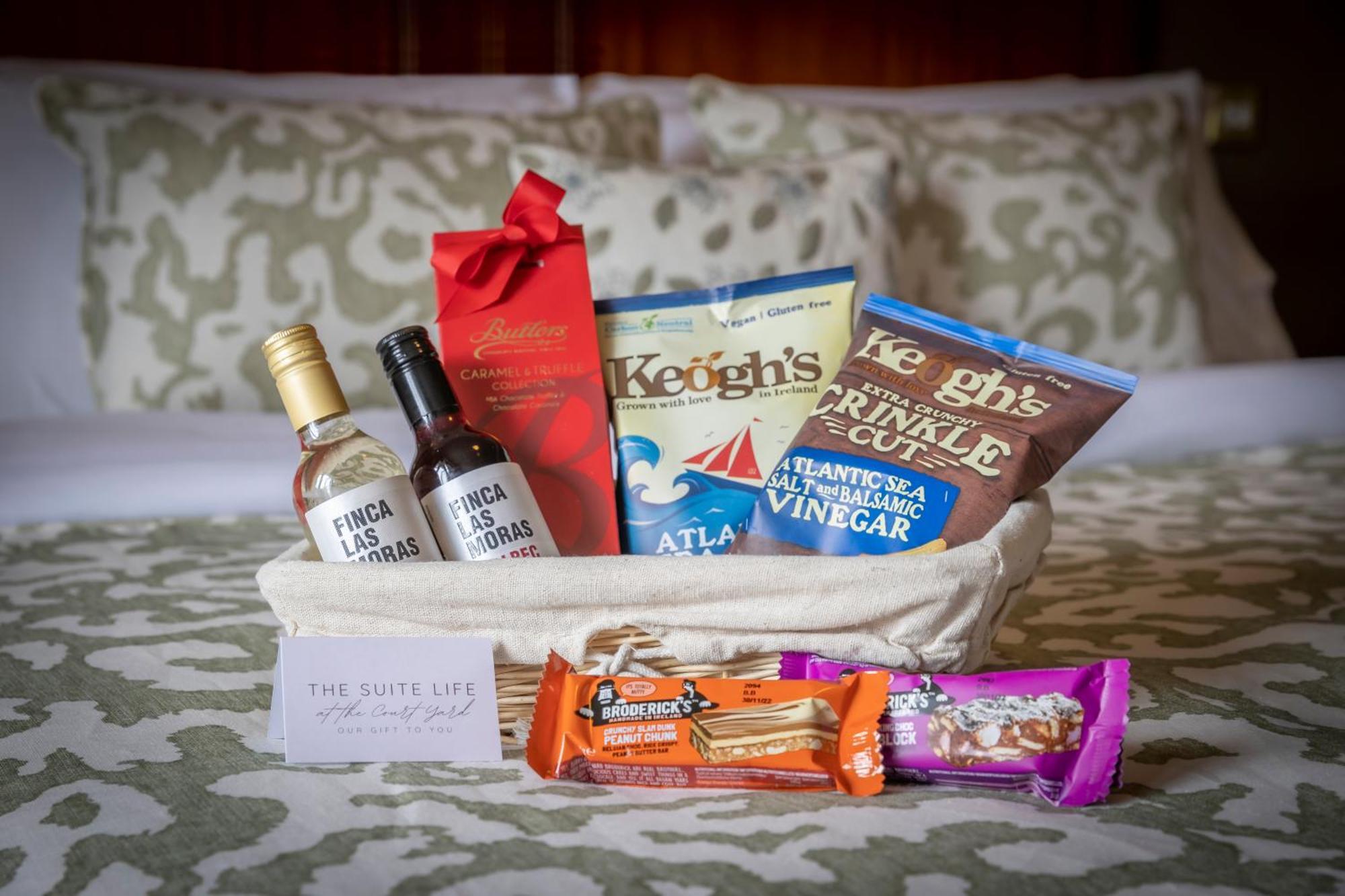 Court Yard Hotel Leixlip Bagian luar foto